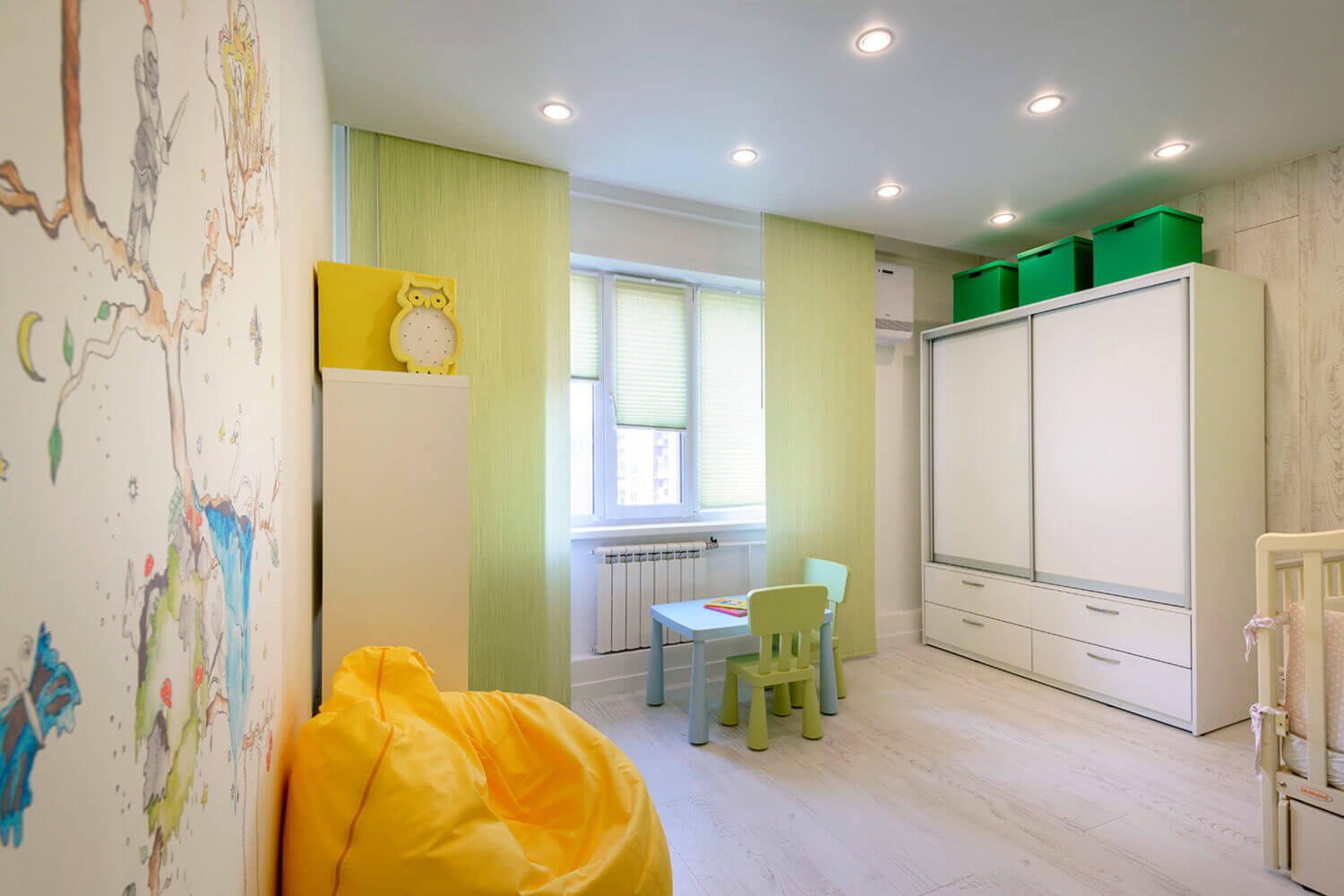 Матовый натяжной потолок в детской, Кишинёв