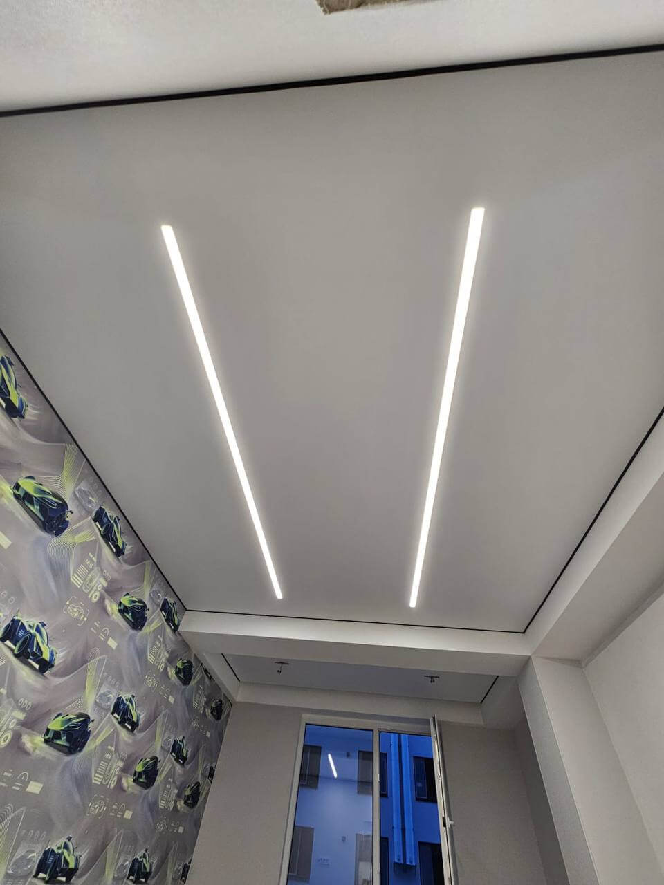 Парящий потолок